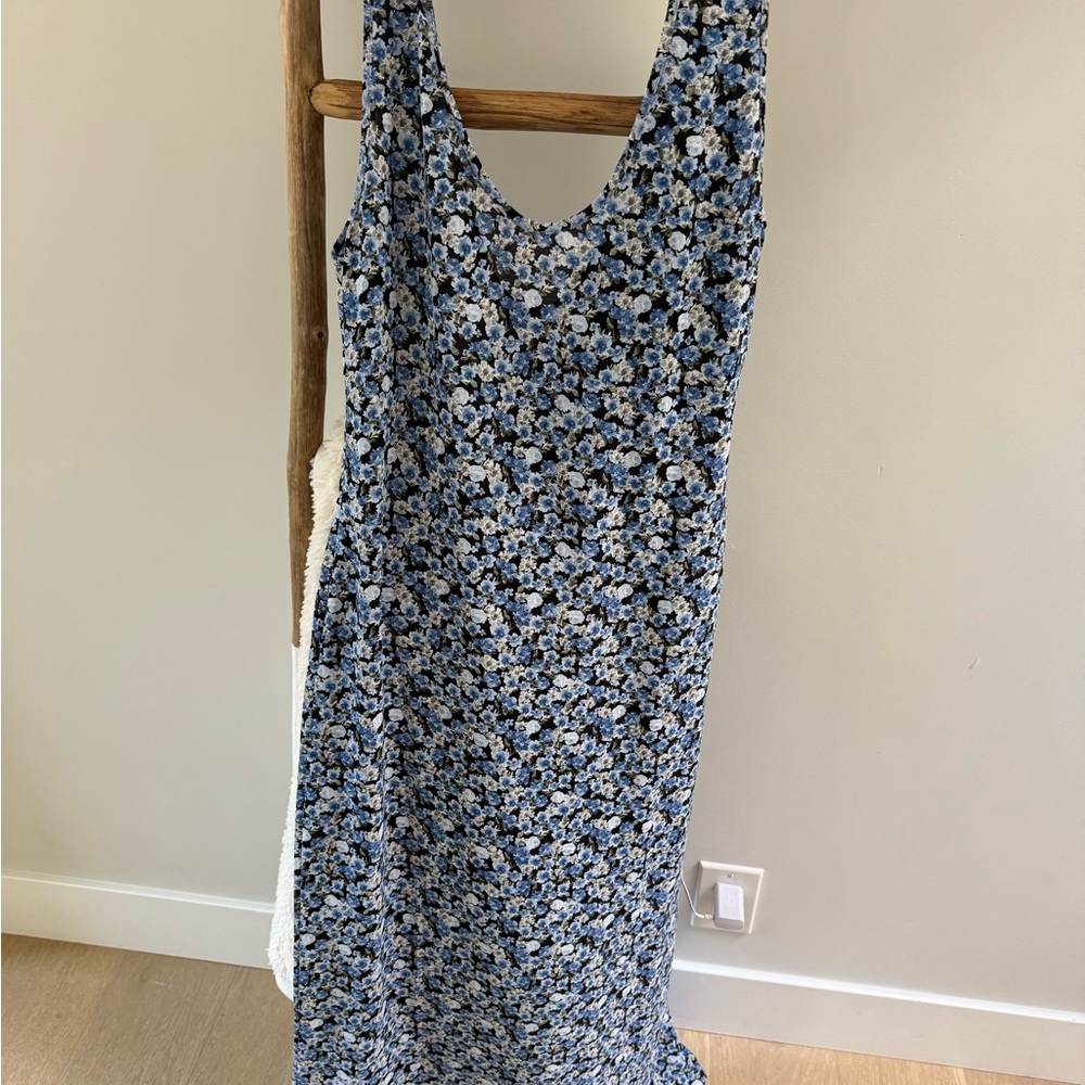 Lioness Floral Blue Sleeveless Dress